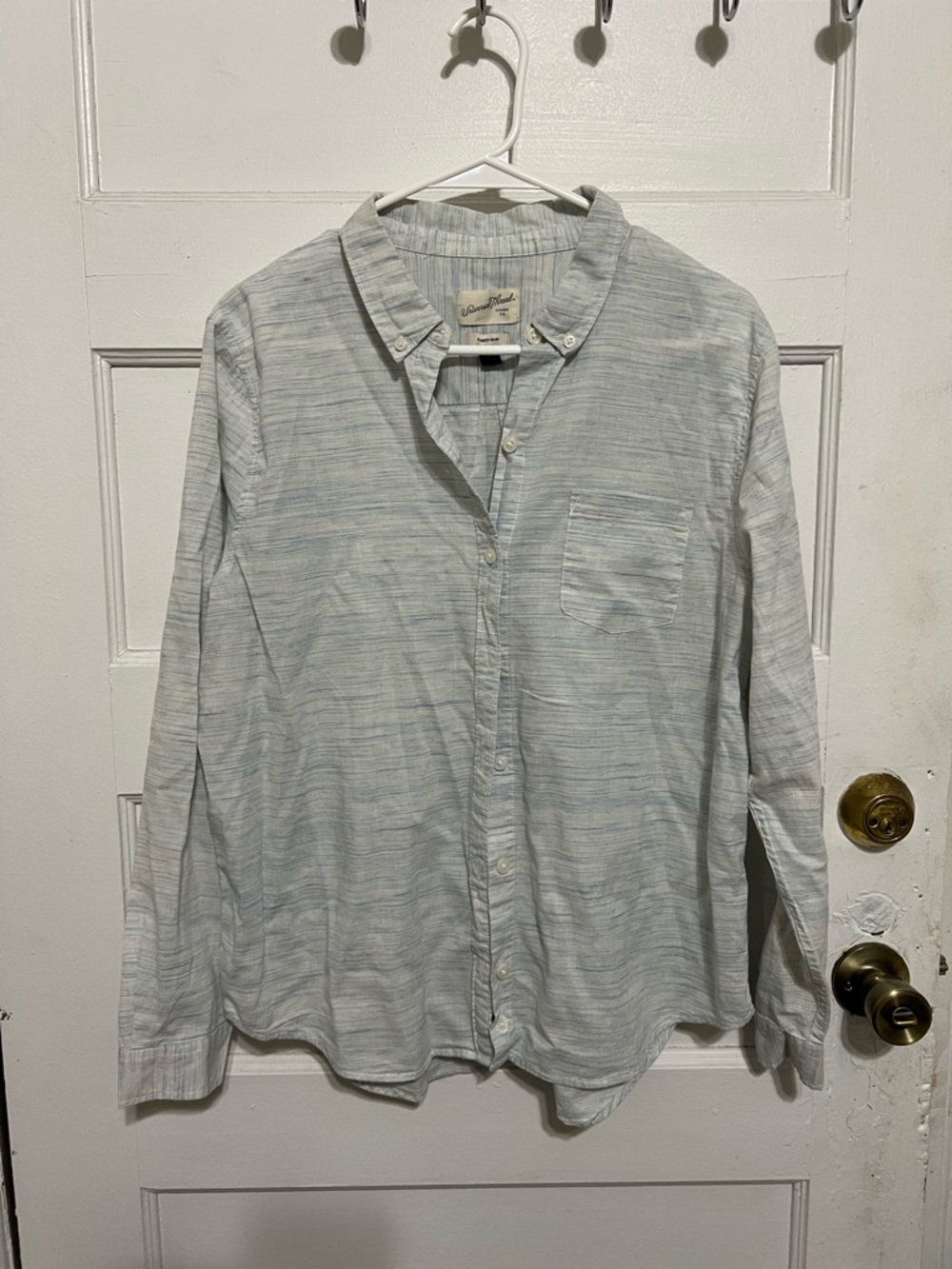100% cotton Universal Thread Light Blue Striped Button-Down Shirt
